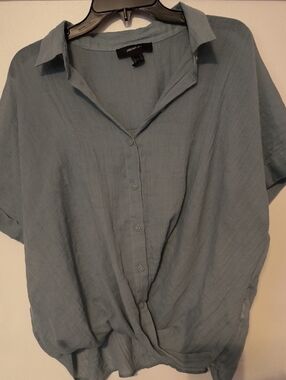 Forever 21 Dusty Blue Short-Sleeve Button-Front Blouse